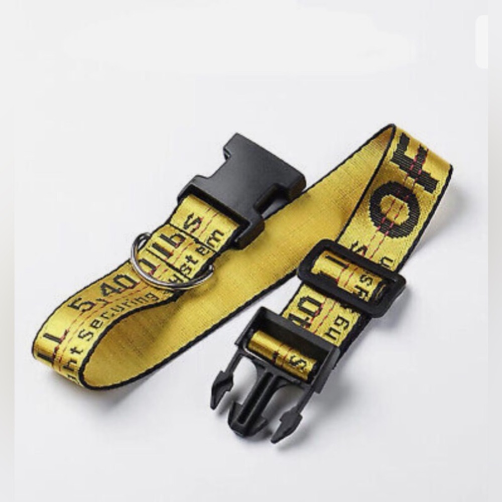 Off white dog collar and seat belt